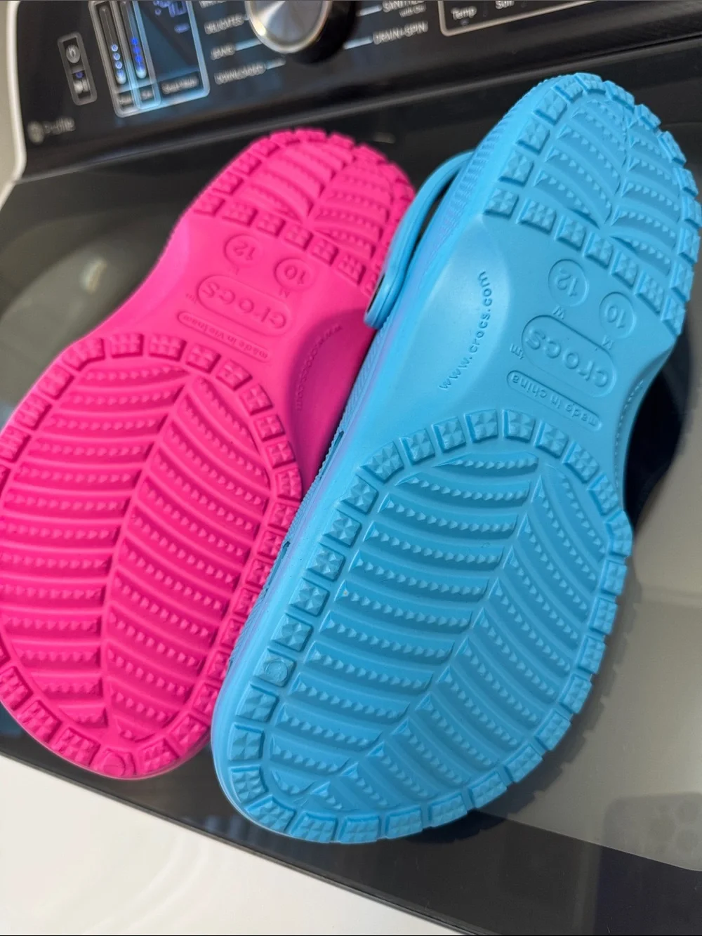 CROCS Classic Clogs in Blue and Pink - Slip-On Sandals